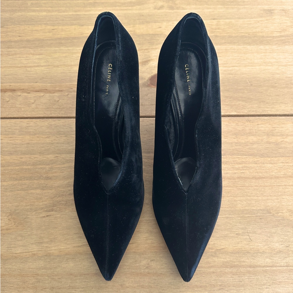 Celine Black Velvet Soft V Heels Size 39.5